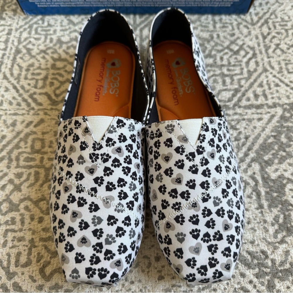 BOBS x Petco Memory Foam Sketchers with paw prints 🐾🩶